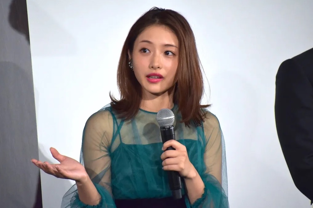 女優活動を休止するまで多忙だった石原さとみの画像