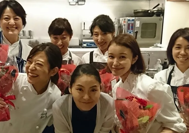 調理学校の同期と集まるつづりさ