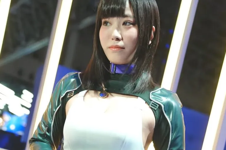 東京ゲームショウ2022に出演した東雲うみ