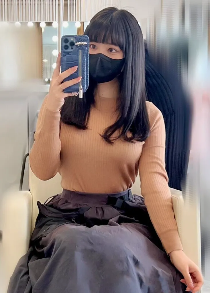 細い腰の東雲うみ