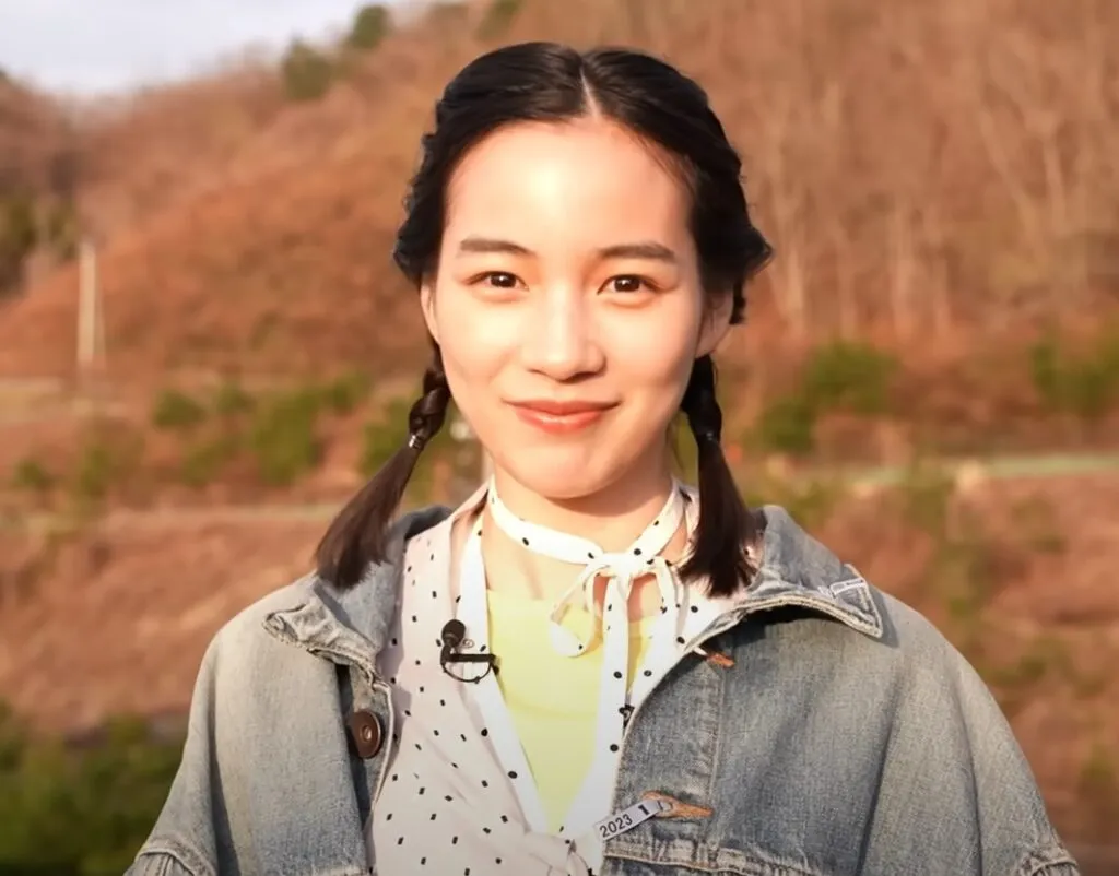 三陸鉄道を訪れた能年玲奈(のん)