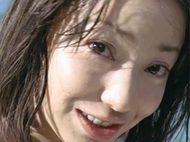 チオビタドリンクのCMに出演した菅野美穂（2010年）