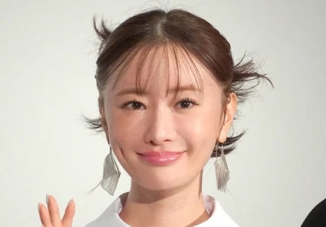 立体感のある唇の松本まりかの画像