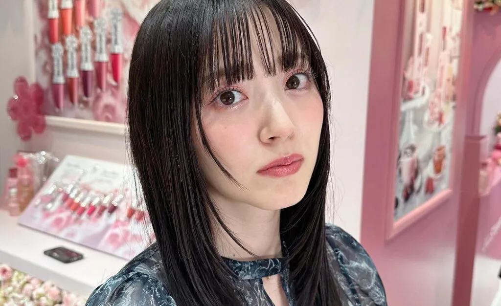 顎先がとがっていない鈴木愛理