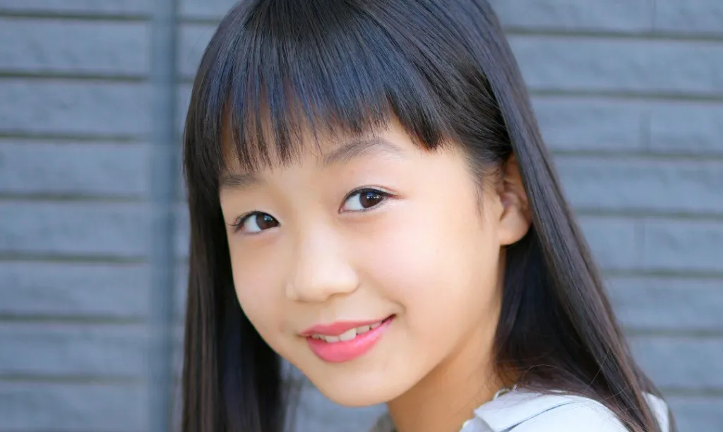 幅の狭い二重のヒカル