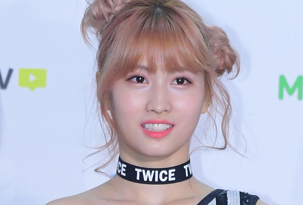 エラが張っているTWICEモモ（2016年）の画像