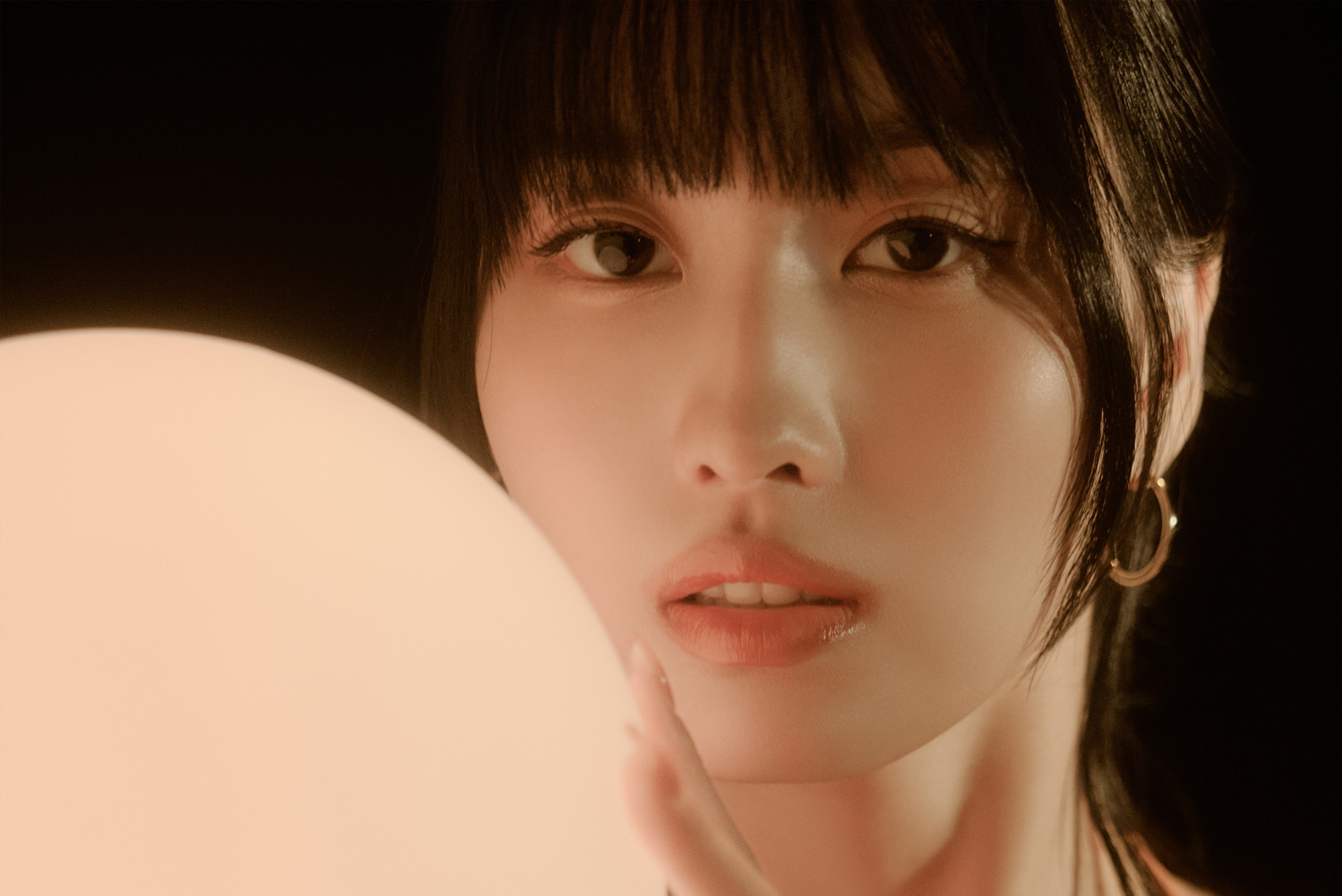 唇を整形したあととみられるTWICEモモの画像