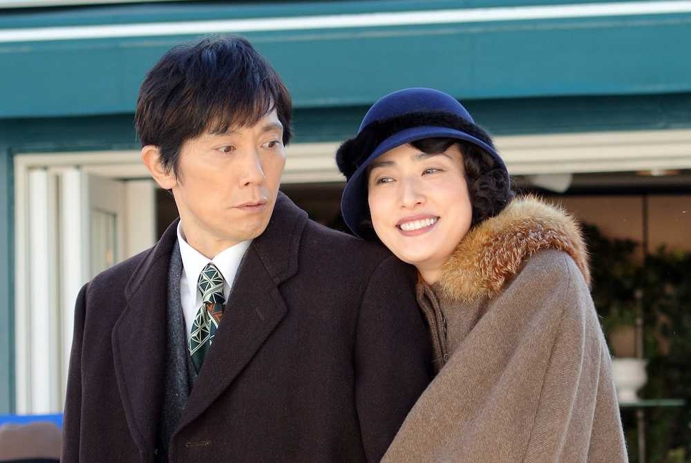 ドラマ「天才を育てた女房」で佐々木蔵之介と再共演した天海祐希の画像