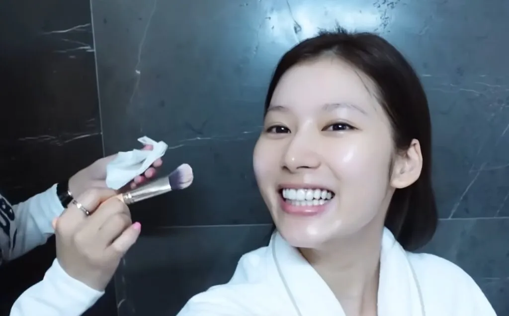 ほぼすっぴんのTWICEサナ