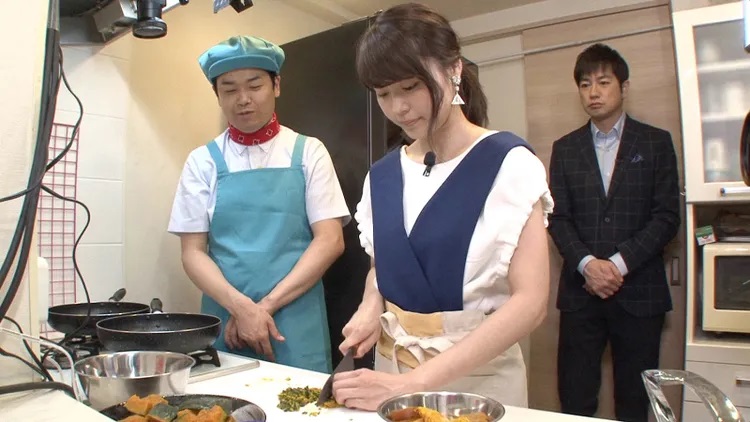 手料理を披露する有村架純の画像