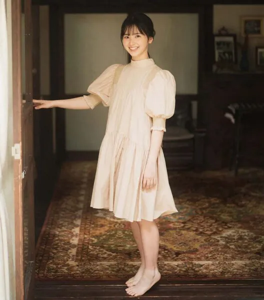 筋肉質で足が太い?ヤングマガジンの雑誌グラビアに登場した飯沼愛