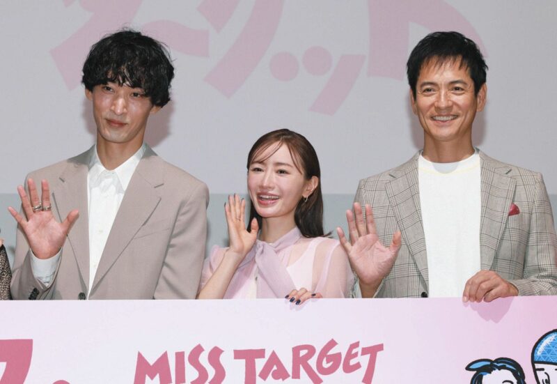 高身長の共演者も身長サバ読みの一因？舞台挨拶する松本まりか