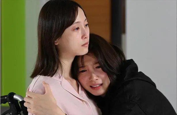 ドラマ「オクトー 感情捜査官 心野朱梨」に出演する松井玲奈