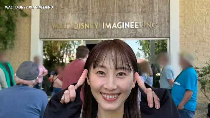 カリフォルニアディズニーリゾートを訪れた松井玲奈