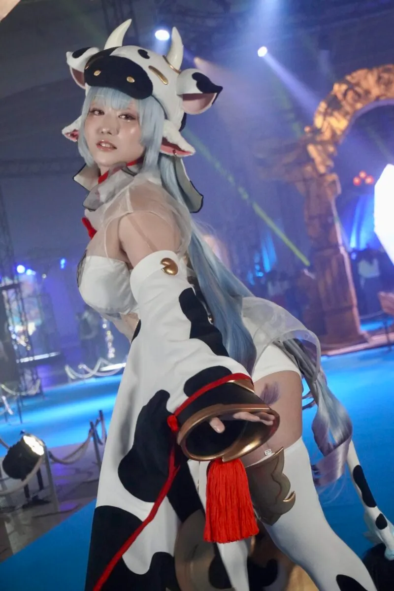 2022年のグラブルフェスのステージに登場した東雲うみ