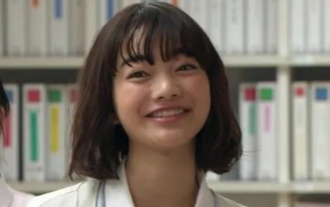 ドラマ「恋はつづくよどこまでも」に出演した見上愛