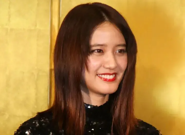 歯並びが綺麗な山崎紘菜