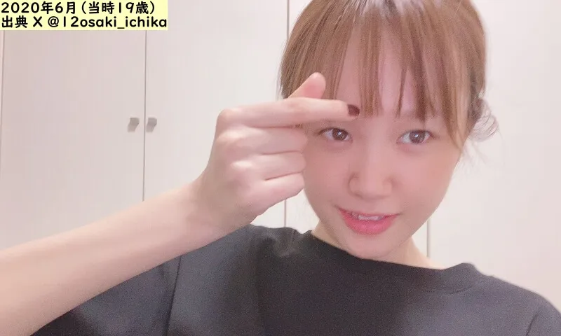 すっぴんの尾碕真花（出典：X）