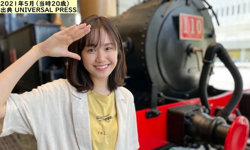 みなとみらいを訪れた尾碕真花（出典：UNIVERSAL PRESS）