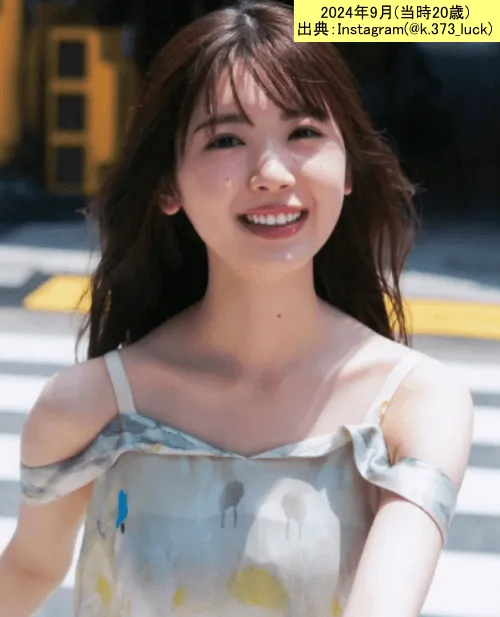 肩が目立つ服を着ている筒井あやめ 2024_9 出典 Instagram(@k.373_luck)