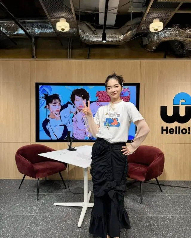 イベント終了後の見上愛_全身画像_出典：インスタグラム