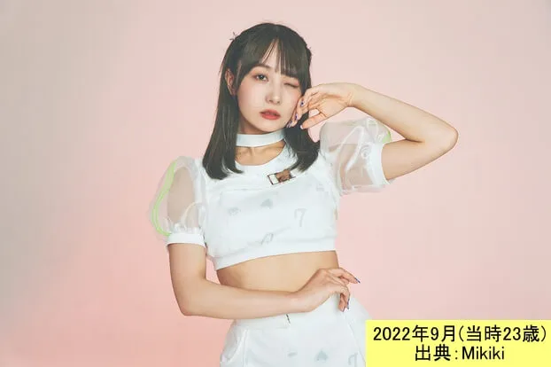 むくえな むくの姉うるむ（出典：Mikiki）QUEENS『Lillight』セルフプロデュースで新常識を創る実力派アイドルが新体制での初シングルを語る!