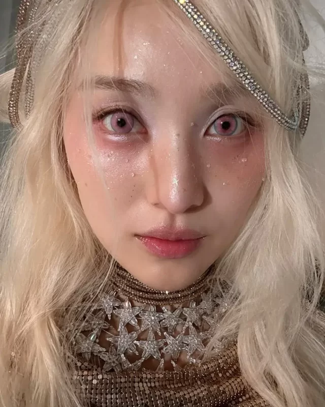 金髪にカラコンの百田夏菜子の画像